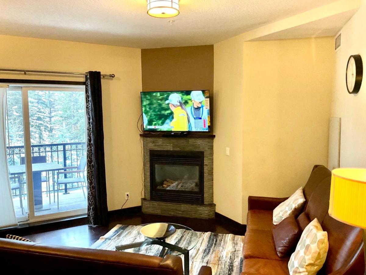 B&B Grand Rockies Resort 2Br 1Pullout Canmore Esterno foto